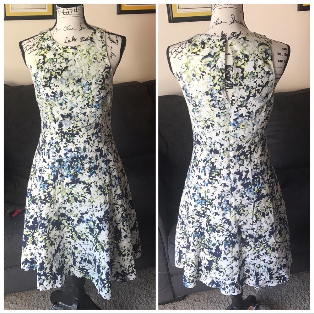Maggy London Sleeveless Cocktail Dress Floral 4
